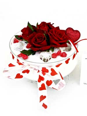 Ankara Balgat Bat�kent �i�ek�i firmas� �r�n�m�z Cam da k�pk�rm�z� 5 g�l Ankara �i�ek g�nder firmas� �ahane �r�n�m�z 