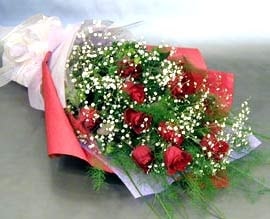 12 adet g�lden yatay buket Ankara Ostim �i�ek g�nder en �ok sat�lan �r�n�m�z 