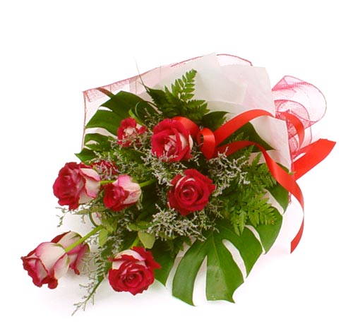 Ankara Balgat Sincan fatih �i�ek�i firmas� �r�n�m�z masum ve etkileyici g�l buketi