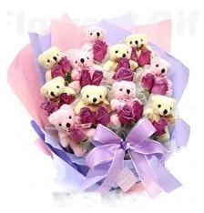 11 adet pelu� ay� ve 17 adet yapay g�llerden buket modeli 