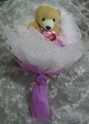Ankara Balgat hediyecinizden 15 ile 20 cm boyutlar�nda 1 adet ay�dan olu�mu� g�rsel demet 